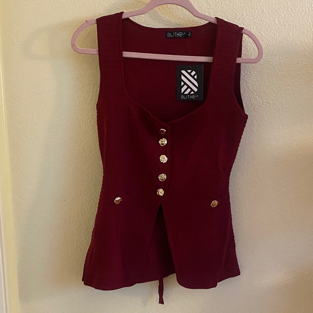NWOT Blithe Burgundy Sleeveless Women's Blouse, Size L